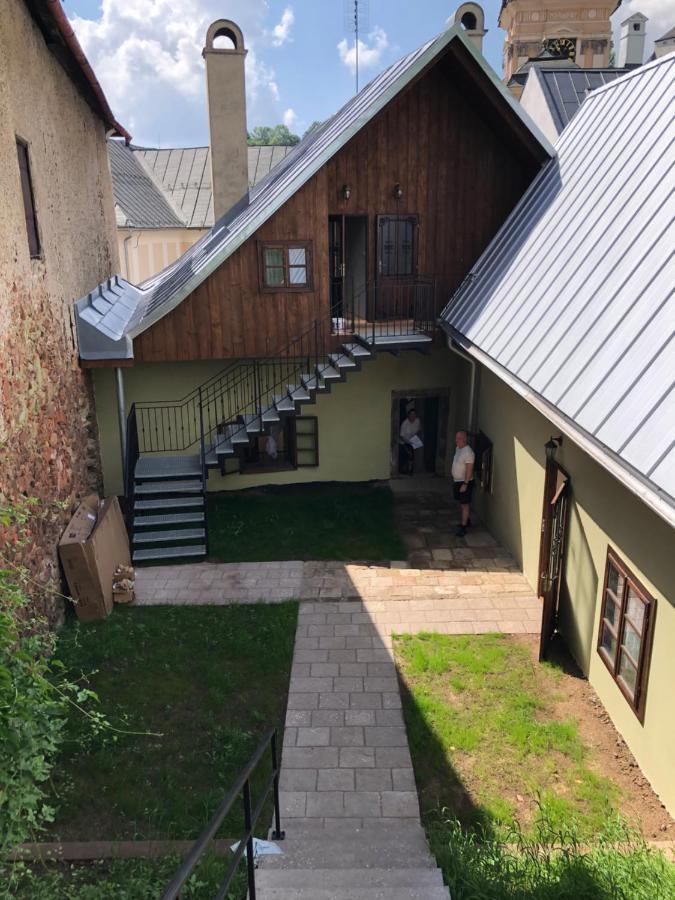 Apartman Vila Rosenberg บันสกา ชีอาว์นีซา ภายนอก รูปภาพ